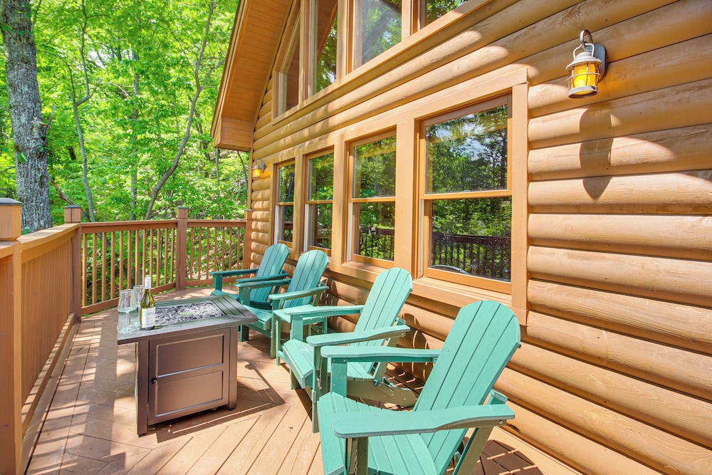 North Georgia Mountains Cabin w/ Beach Access