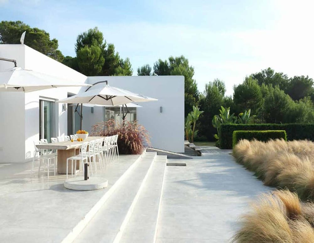 Gorgeous Villa With Views