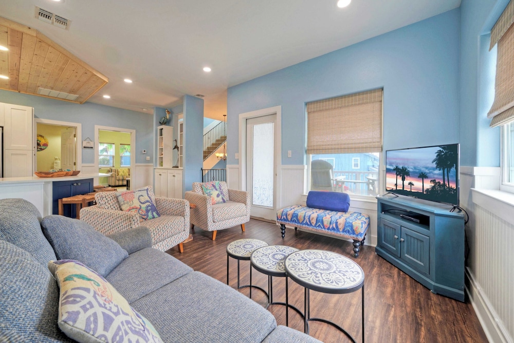 Luxe Coastal Stay w/ Private Pool, Walk to Beach Leave of Absence by Avantstay