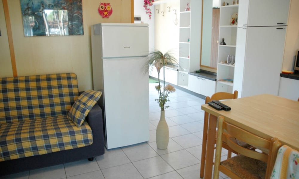 Lovely Flat Bungalow Type in Residence With Pool