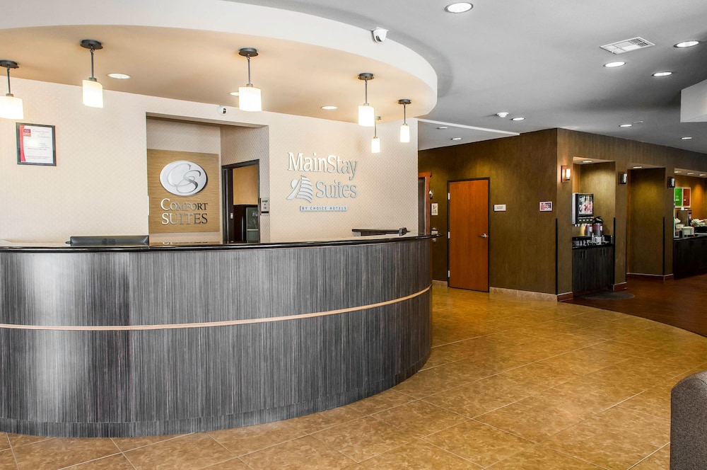 Hobbs Vacations - MainStay Suites - Property Image 4