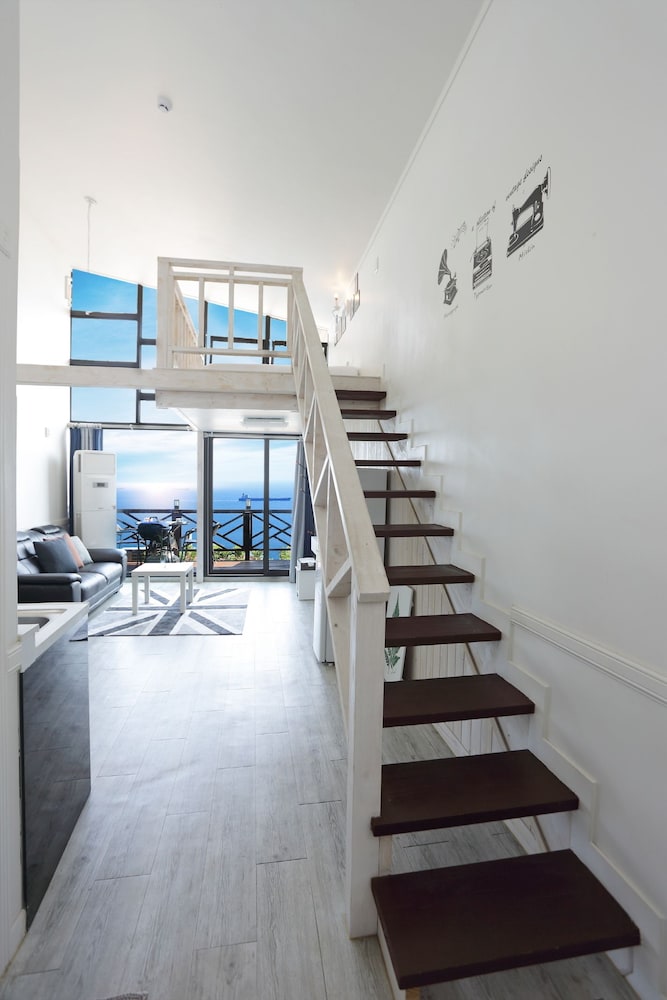 Healing View Pension