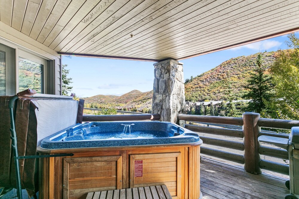Trail's End Lodge at Deer Valley Resort - Two Bedroom Residence with Den and Spa #103 2 Condo