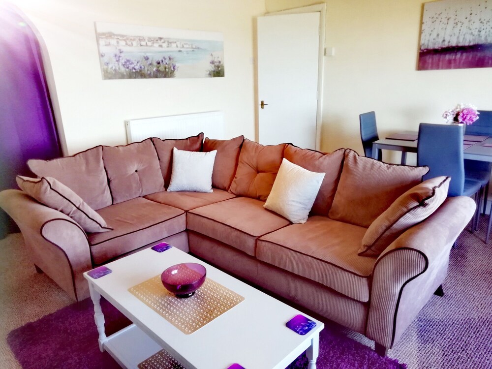 Llys Madoc, The Top Flat