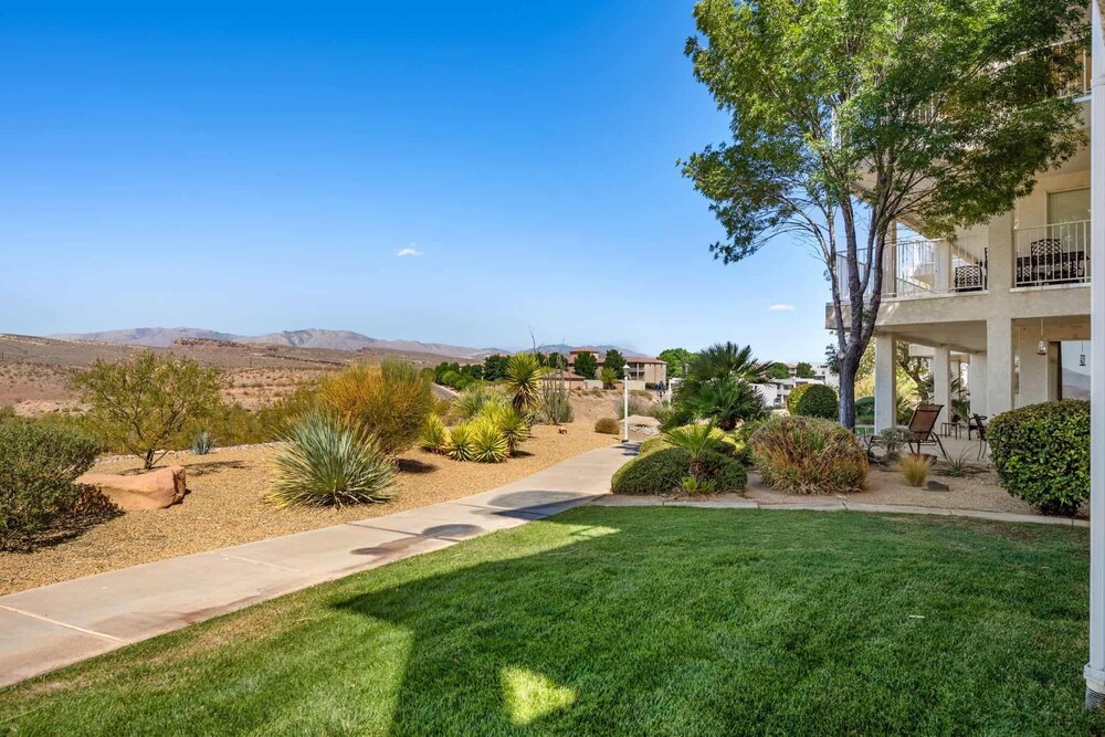 Tuscan Desert Vista #2001 by RedAwning view 5