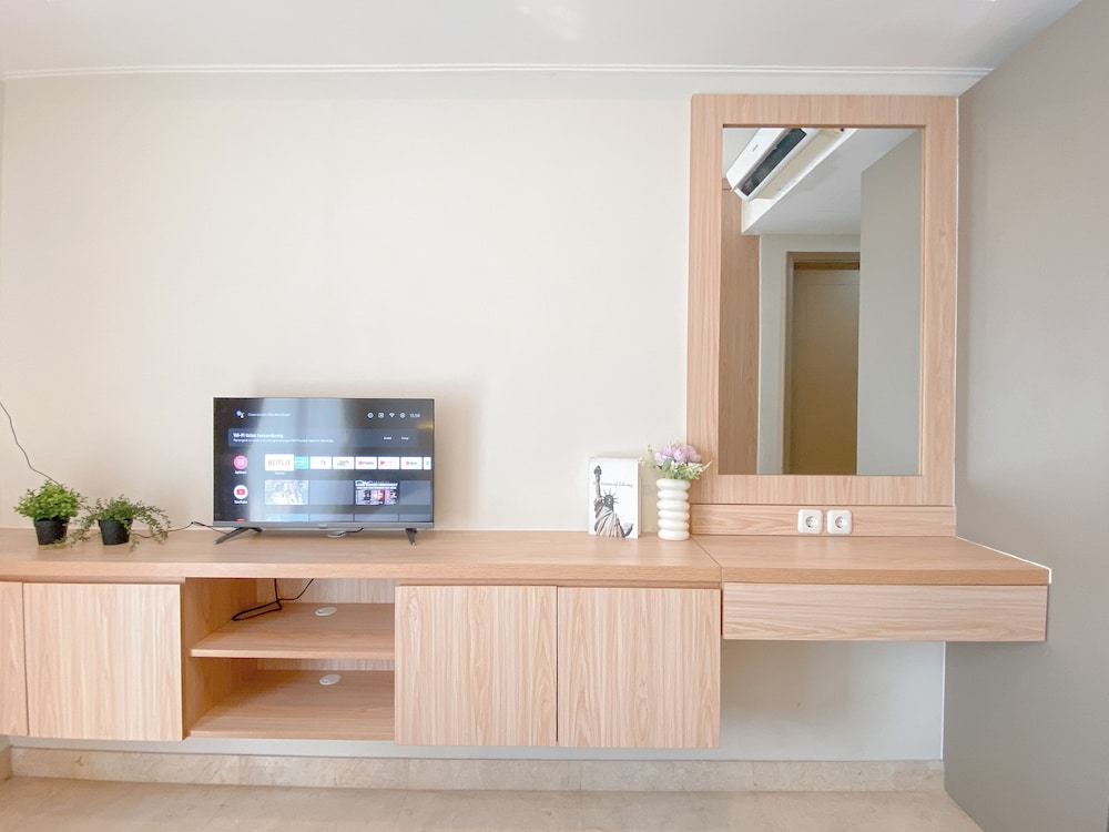 New Furnished Studio At Apartment Gold Coast