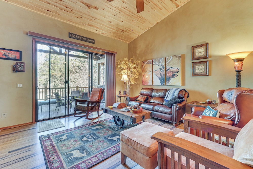 Rustic Retreat w/ Spacious Deck in Show Low!