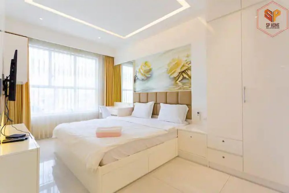 Sunrise City View Apartment