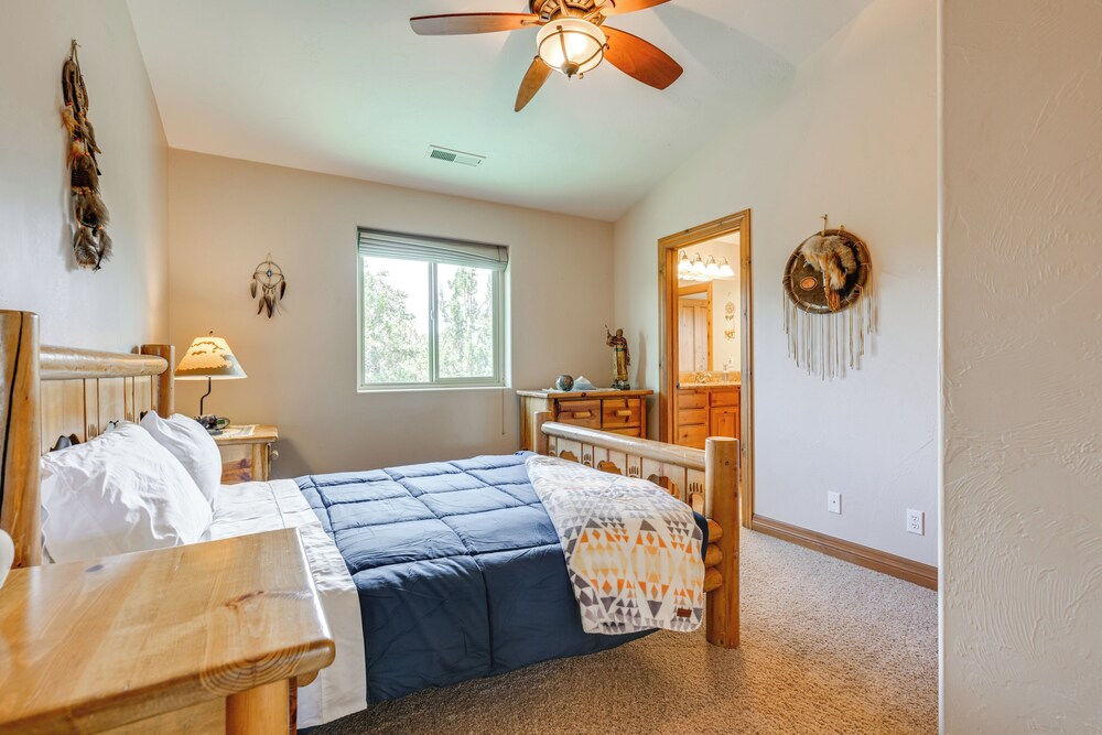 Hot Tub, Game Room: Mtn-view Cabin 9 Mi to Zion