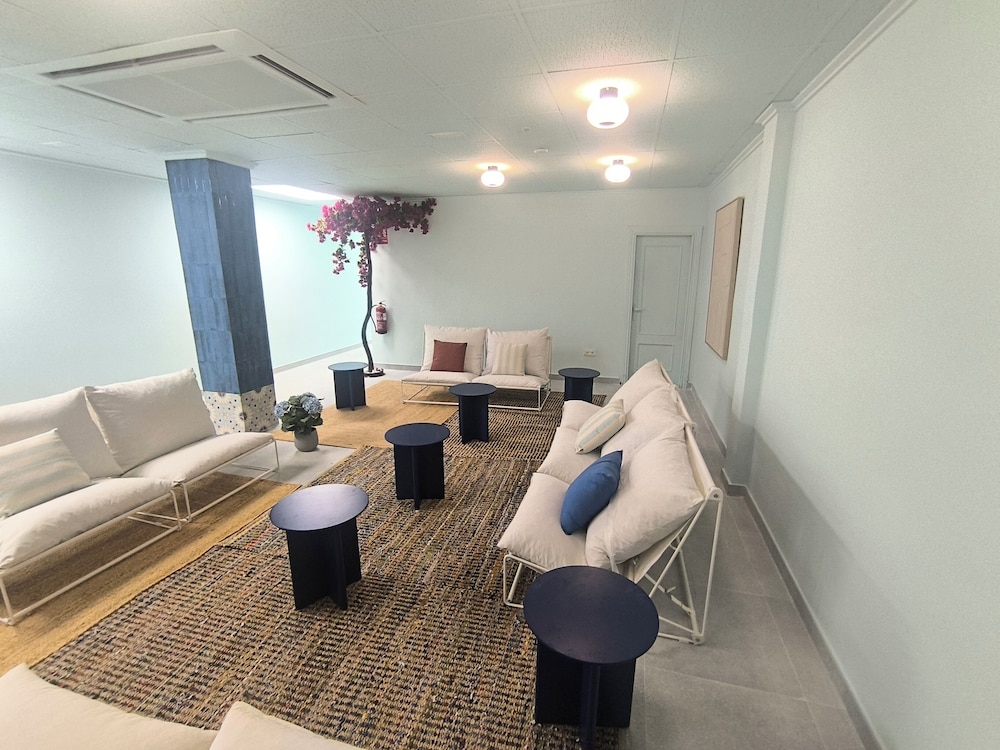 Carmen Beach Hostel Cullera