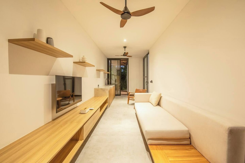 Elegant Villa Sinara 2BR With Sea View