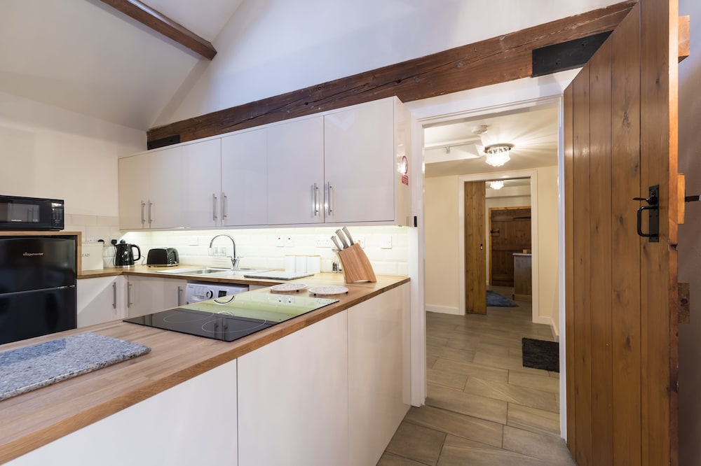 The Stables at Brambles Farm - Sleeps 2, Wifi