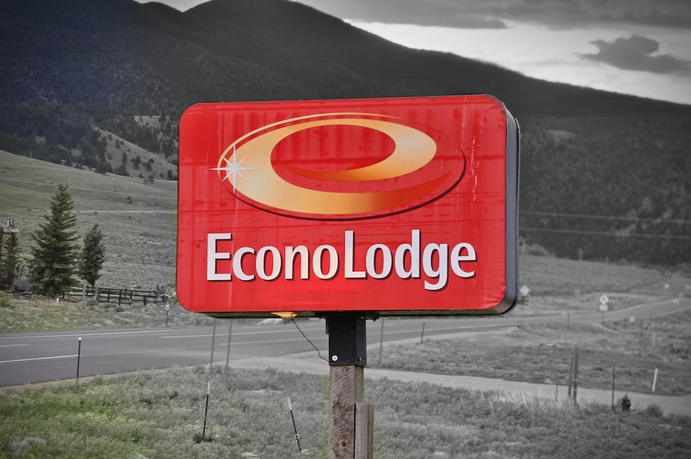 Econo Lodge Eagle Nest