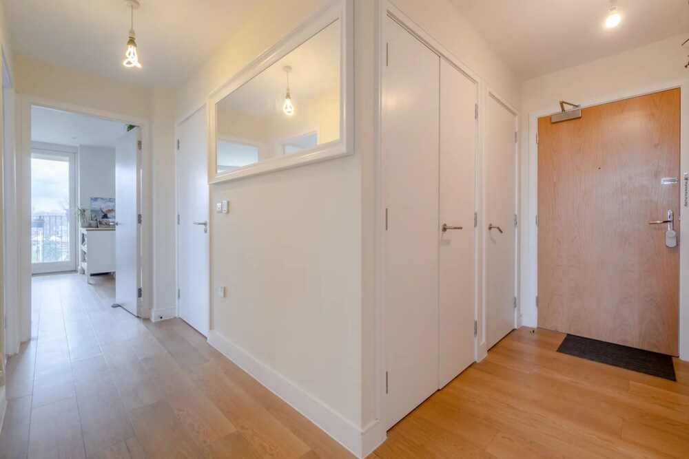 Modern 2 Bedroom Flat in Elephant and Castle