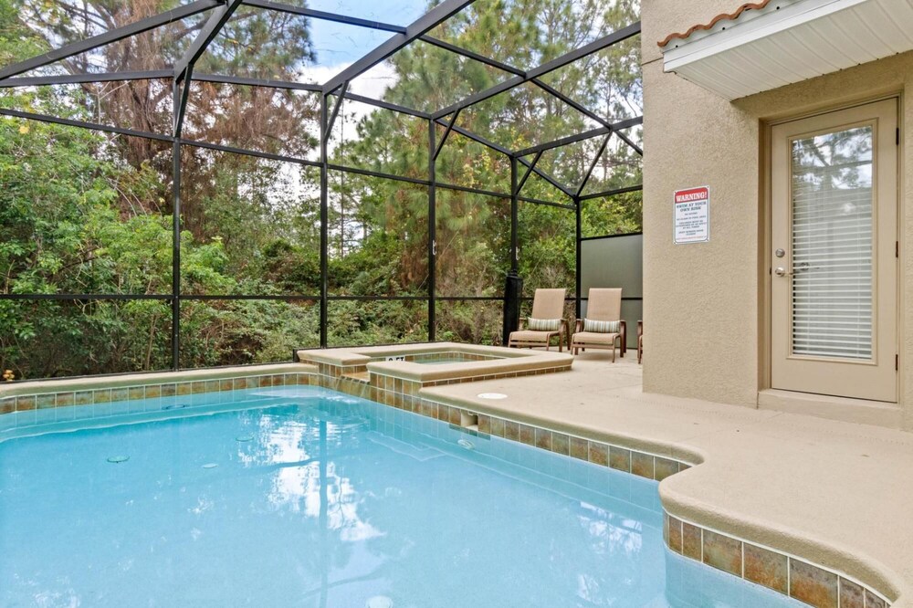 Spacious Vacation Home With Pool Jacuzzi Near Disney view 3