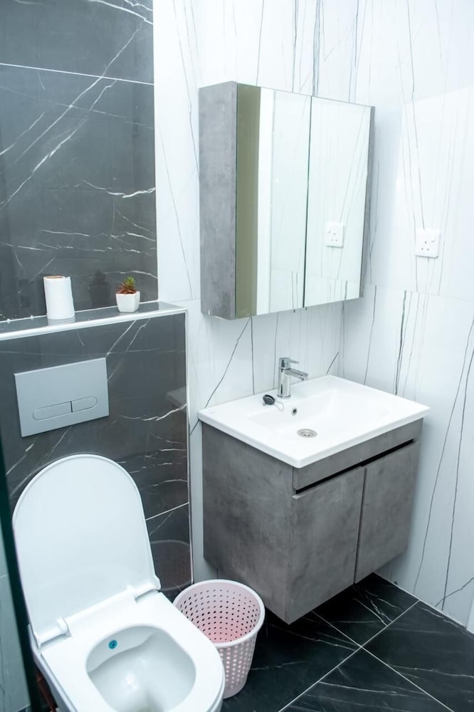 Lux Suites Aqua Gardens Nyali
