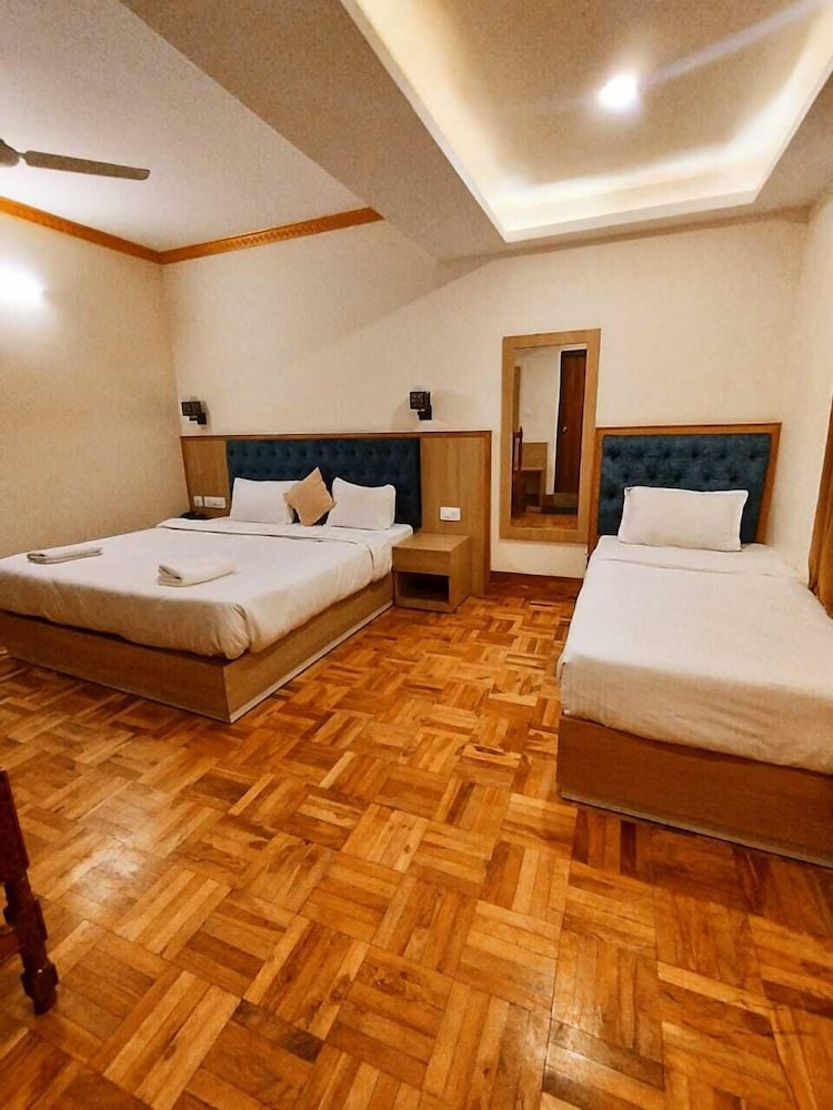 Kunden Fortune Resort Gangtok Near MG Marg
