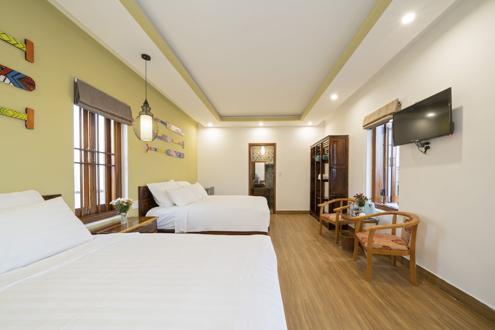Blue Whale Homestay