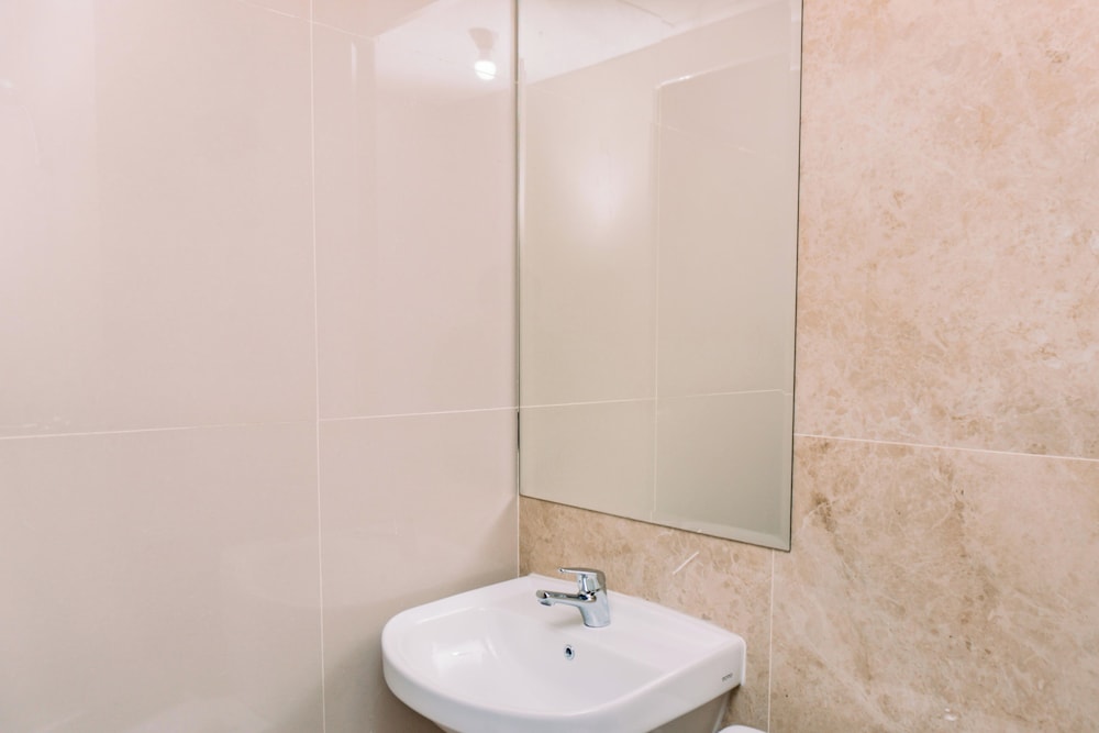 Comfort And High Floor Studio Room At Transpark Bintaro Apartment