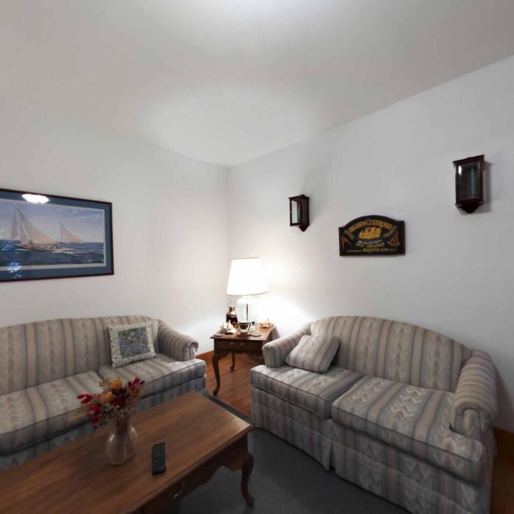 Chesapeake Inn of Lenox