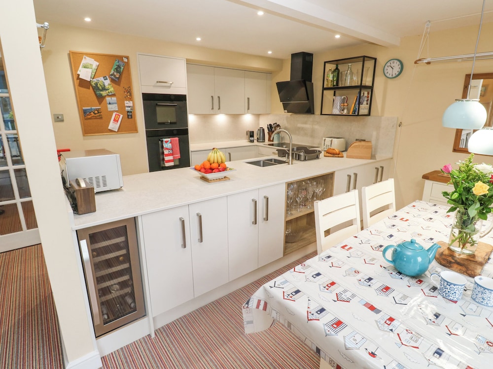 5 Tregenna Court
