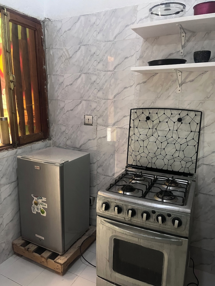 Fadidi House