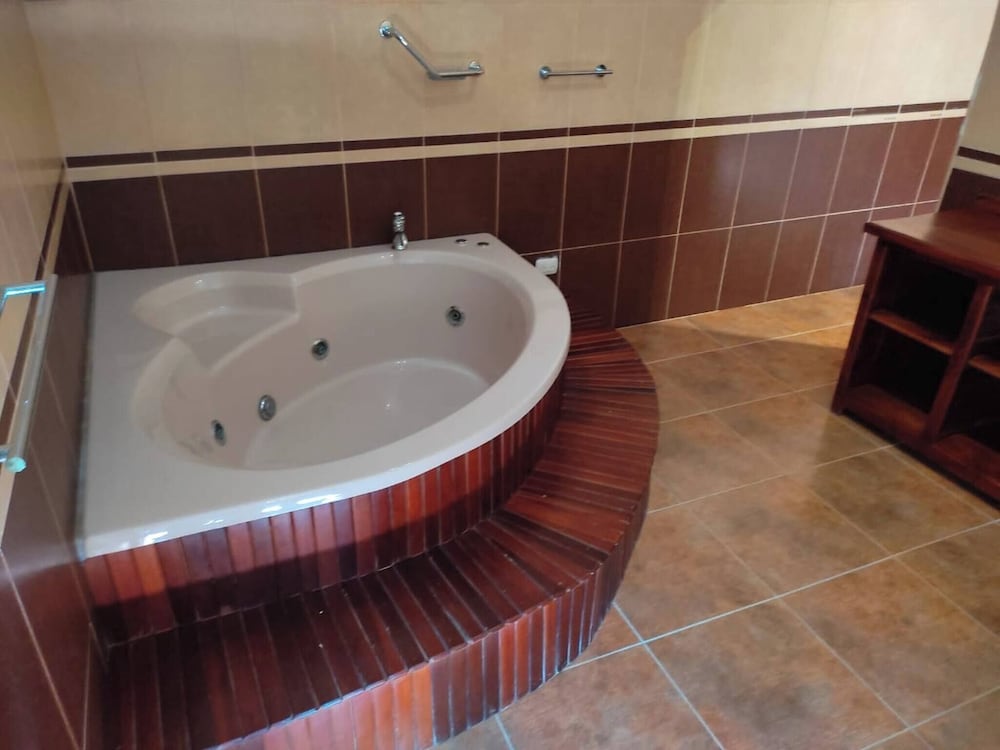 Natural Pool Villa Perfect for Families