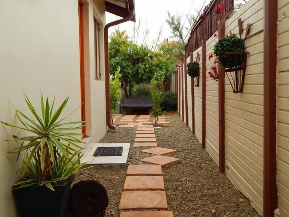 Oak Rest Guesthouse