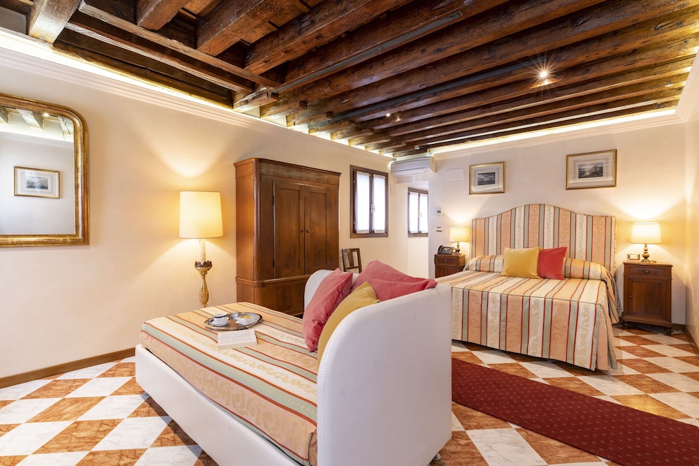 Palazzo Schiavoni Residenza d’Epoca