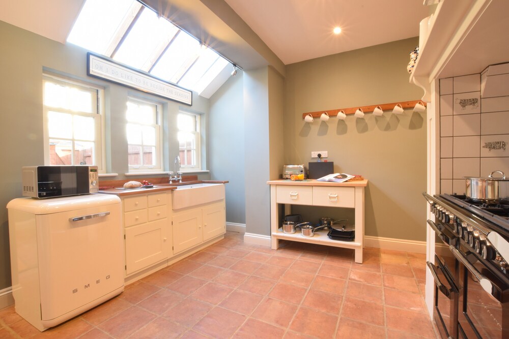 11 Crabbe Street, Aldeburgh