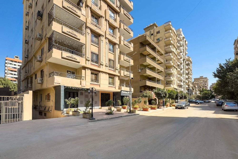 Xuru Stays I The Bold & Bright 3bdr Apt. 15 Min To Airport