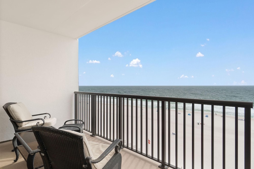 The Palms West 813
