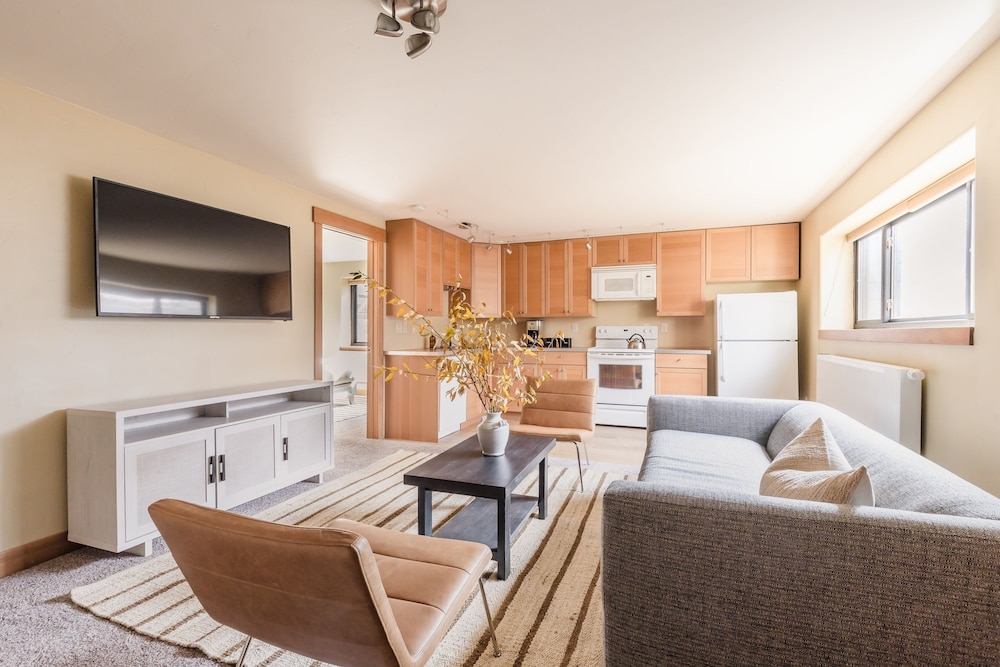 Paddington by Avantstay Cozy Chic Ski Lodge Mins From Mountain
