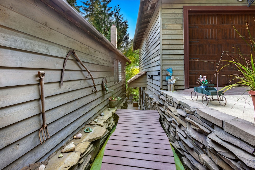 Rita s Lodge in Brinnon
