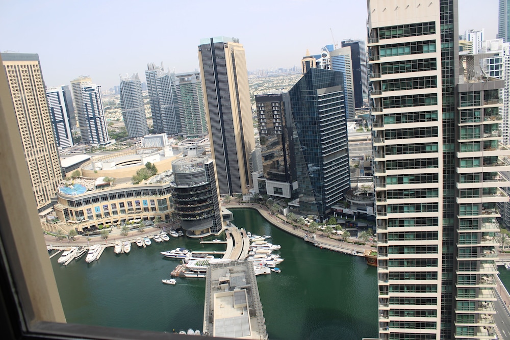 Urban Panda Skyview Hostel JBR