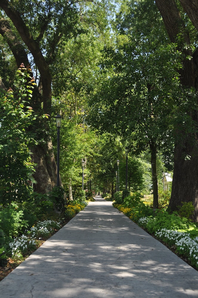 Houmas House Plantation and Gardens