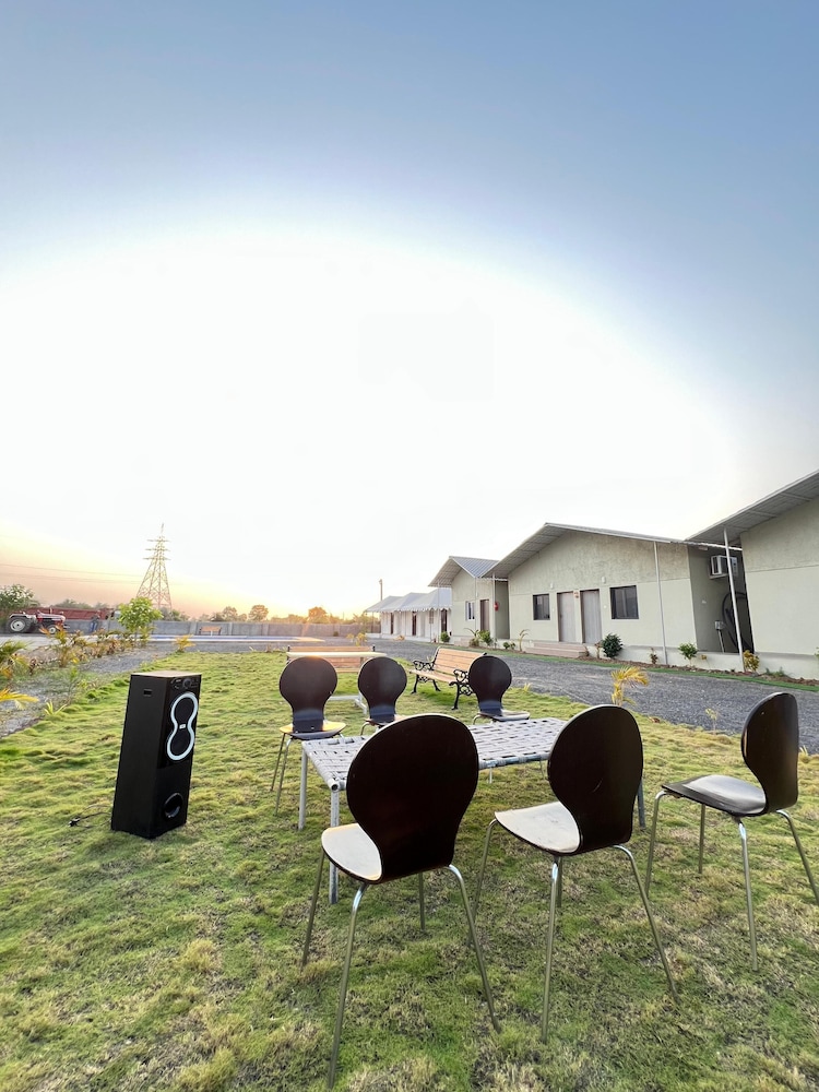 Unity Sunrise Resort Best Hotel Near Statue of Unity