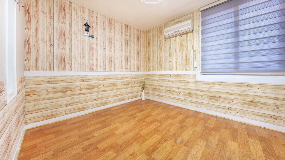 Taean Vintage House Pet-friendly Pension