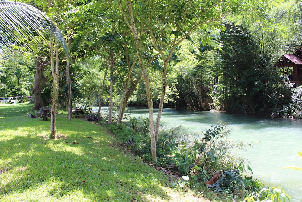 Baan Khao Sok Resort