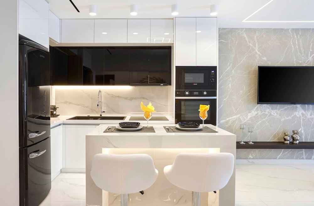 Kallimarmaro M M Smart Suite by Superhost Hub
