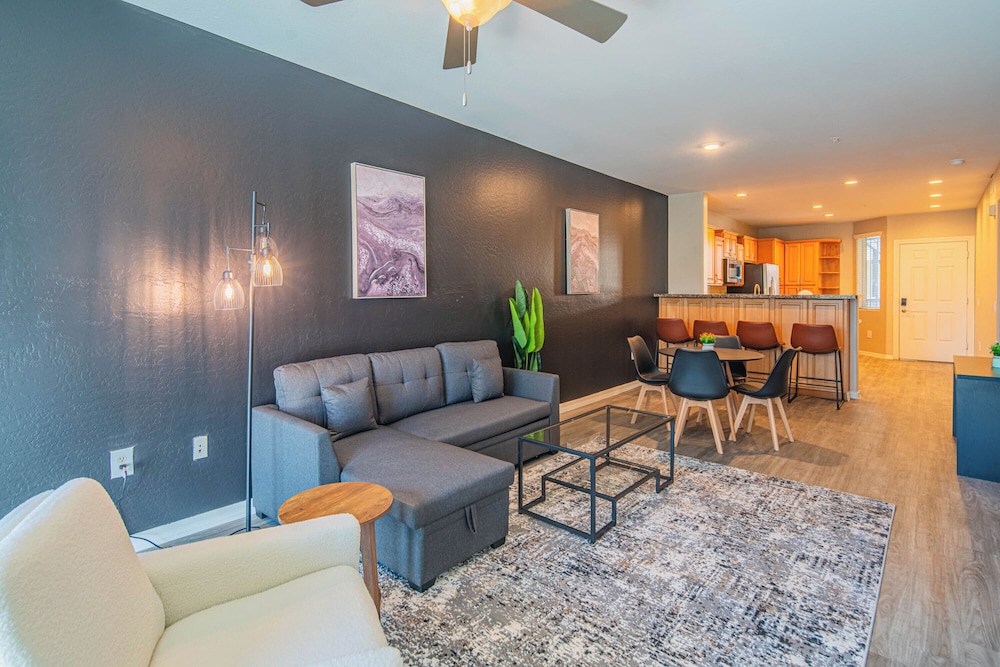 ROVE LIVING/KL - The Fredrick Tempe