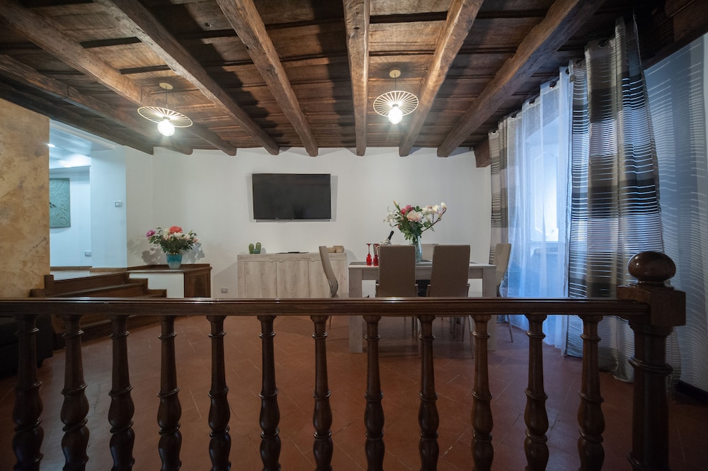 StarHome NAVONA