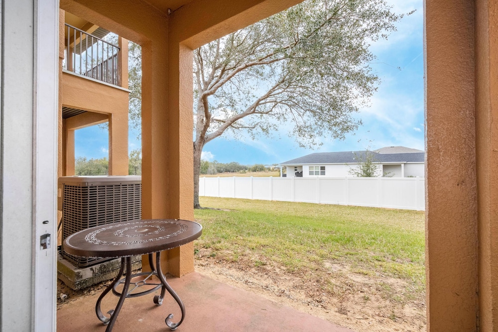 3132 CA - Charming Townhome Retreat
