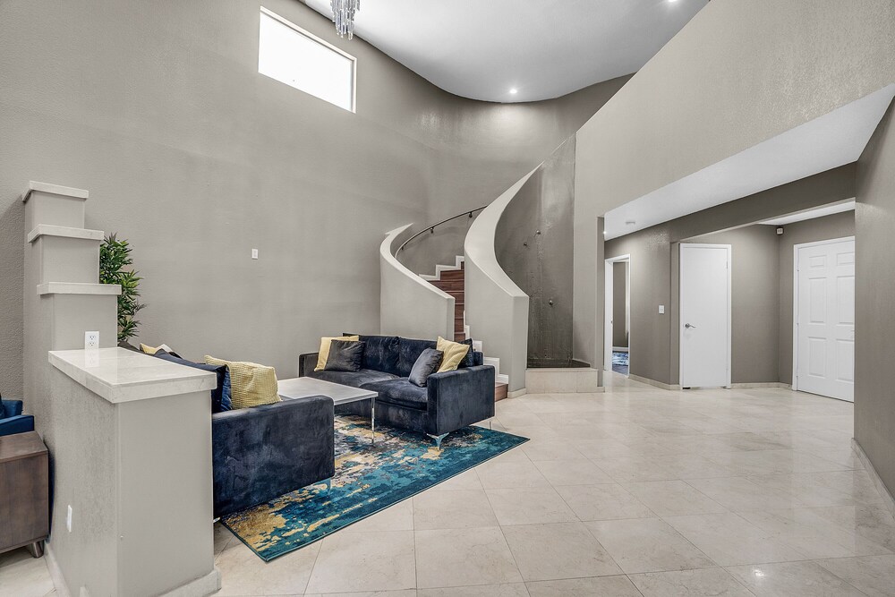 Grand Casa - Image 3