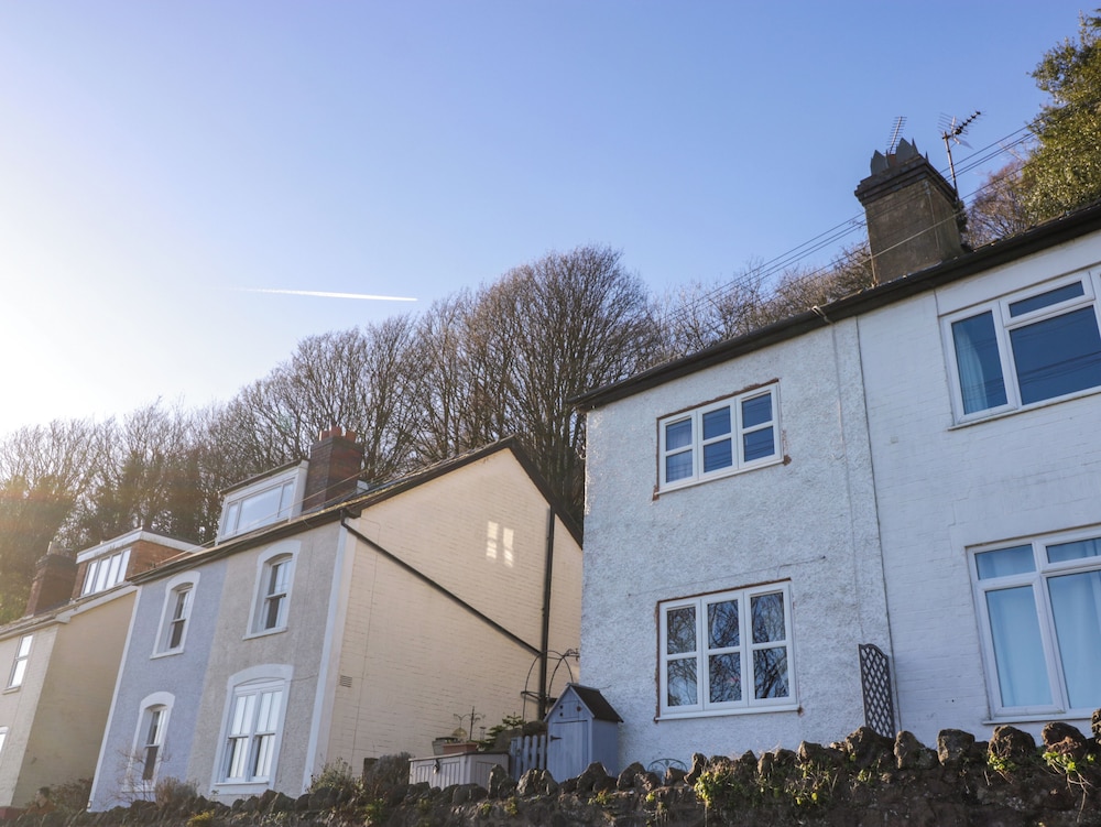 Holly Cottage