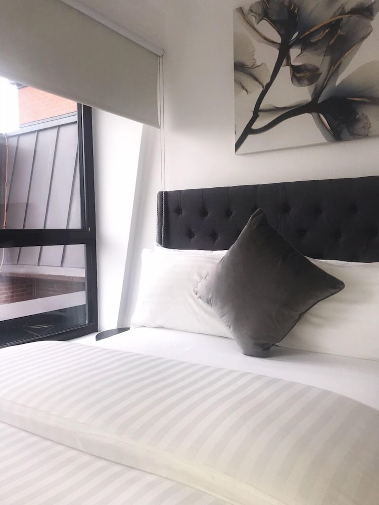 Morland House Apartments
