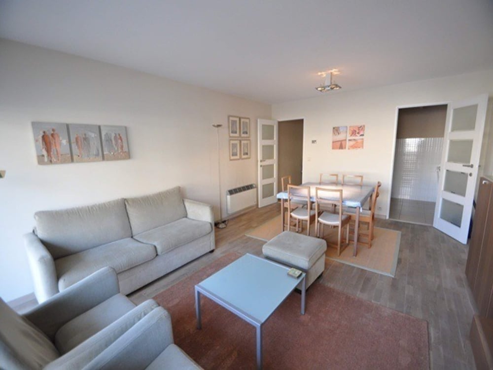 Apartment in Knokke-heist With Garage
