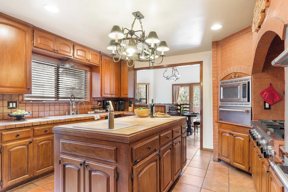 Lakeview Cabin w/ Game Room & Deck Near Ski Slopes & Trails Sleeps 20 Waterview by Avantstay
