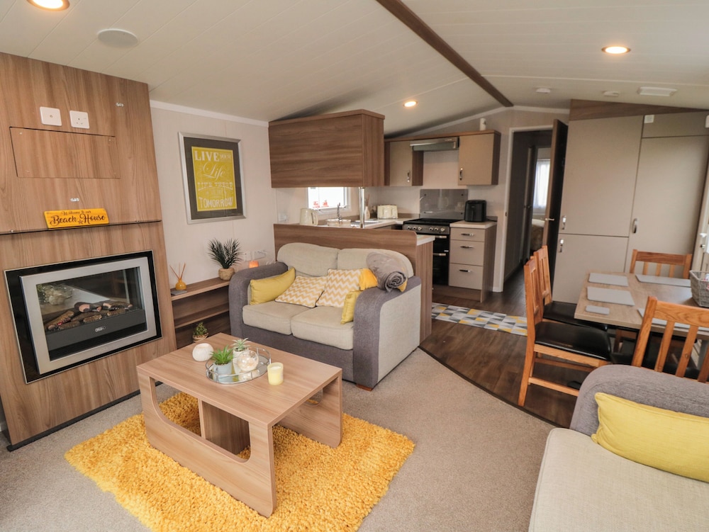 Casa Cayton Beach