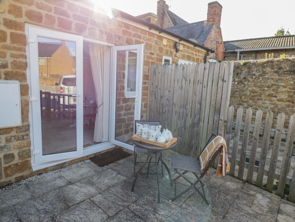 Bumble Cottage